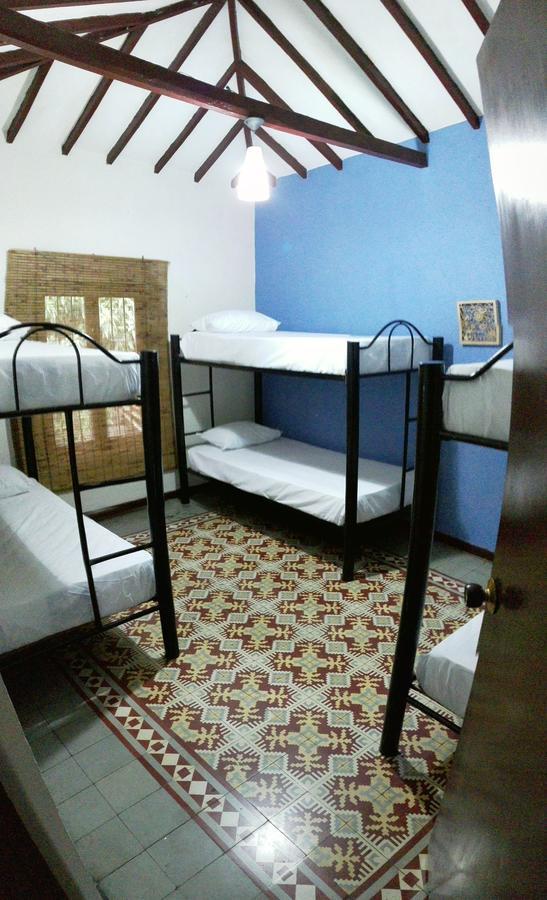 מדיין Raiz Hostel מראה חיצוני תמונה