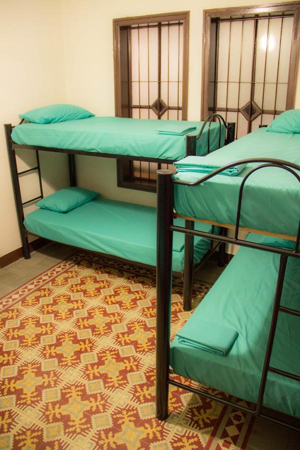 מדיין Raiz Hostel מראה חיצוני תמונה