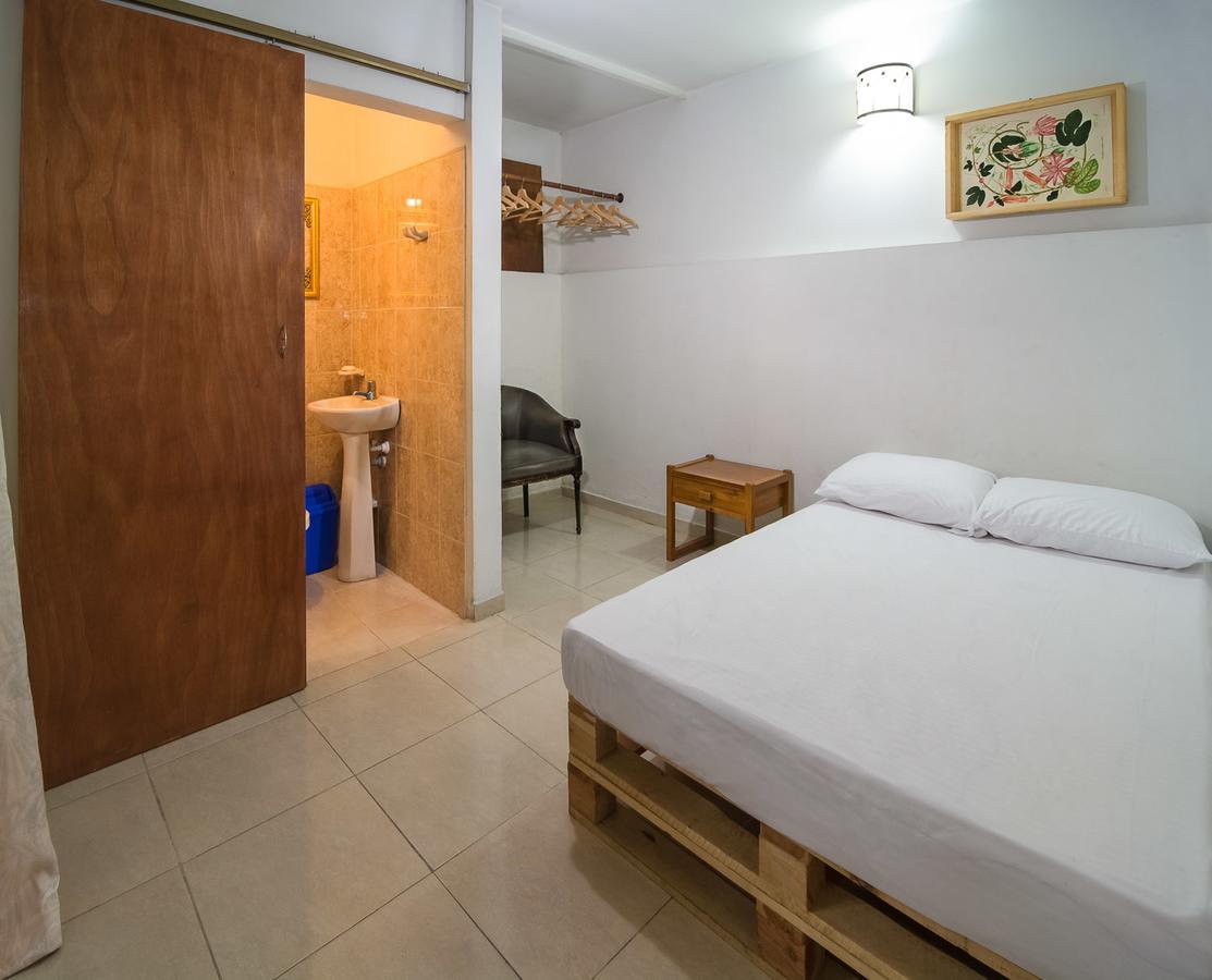 מדיין Raiz Hostel מראה חיצוני תמונה