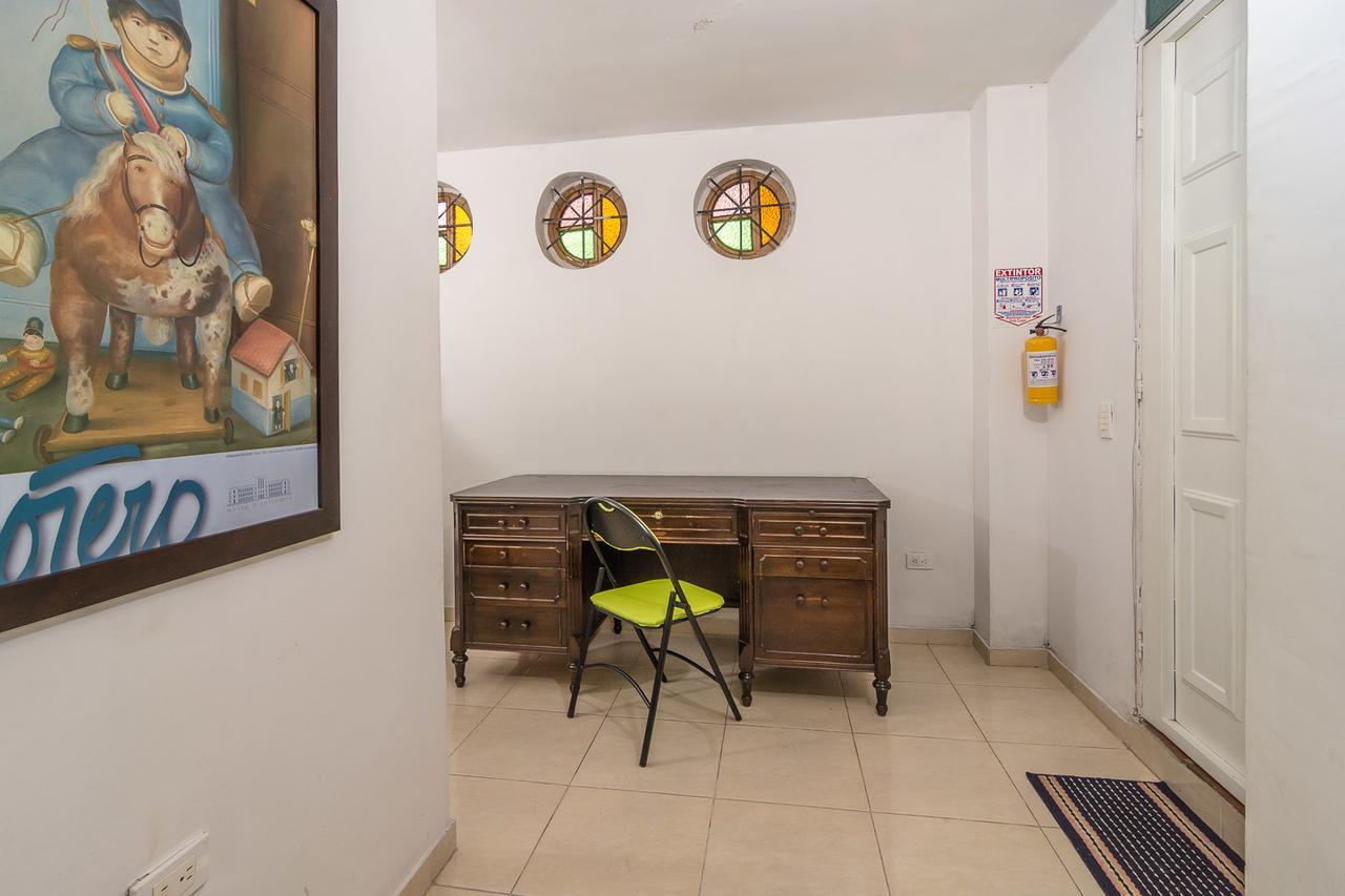 מדיין Raiz Hostel מראה חיצוני תמונה