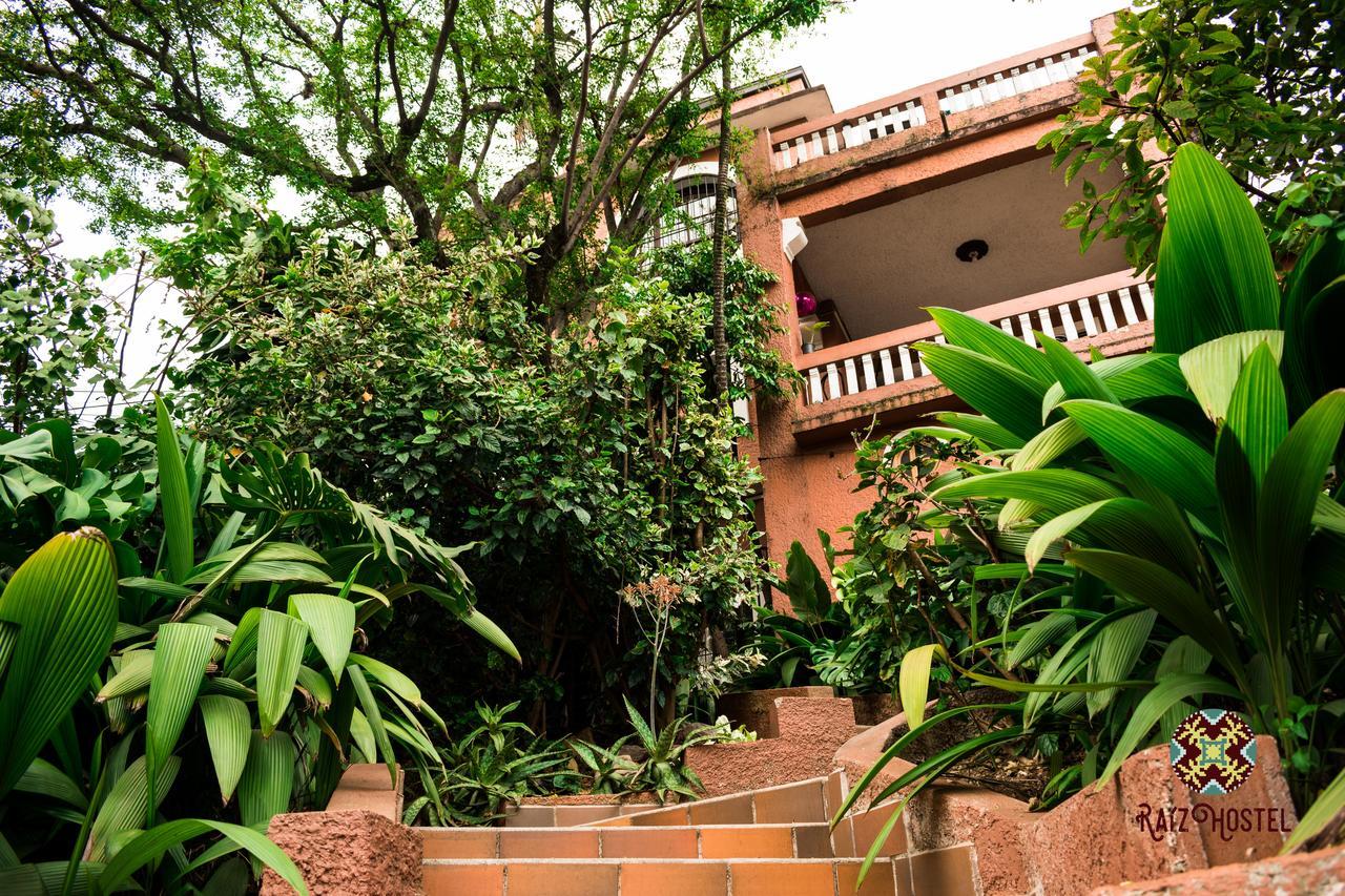 מדיין Raiz Hostel מראה חיצוני תמונה