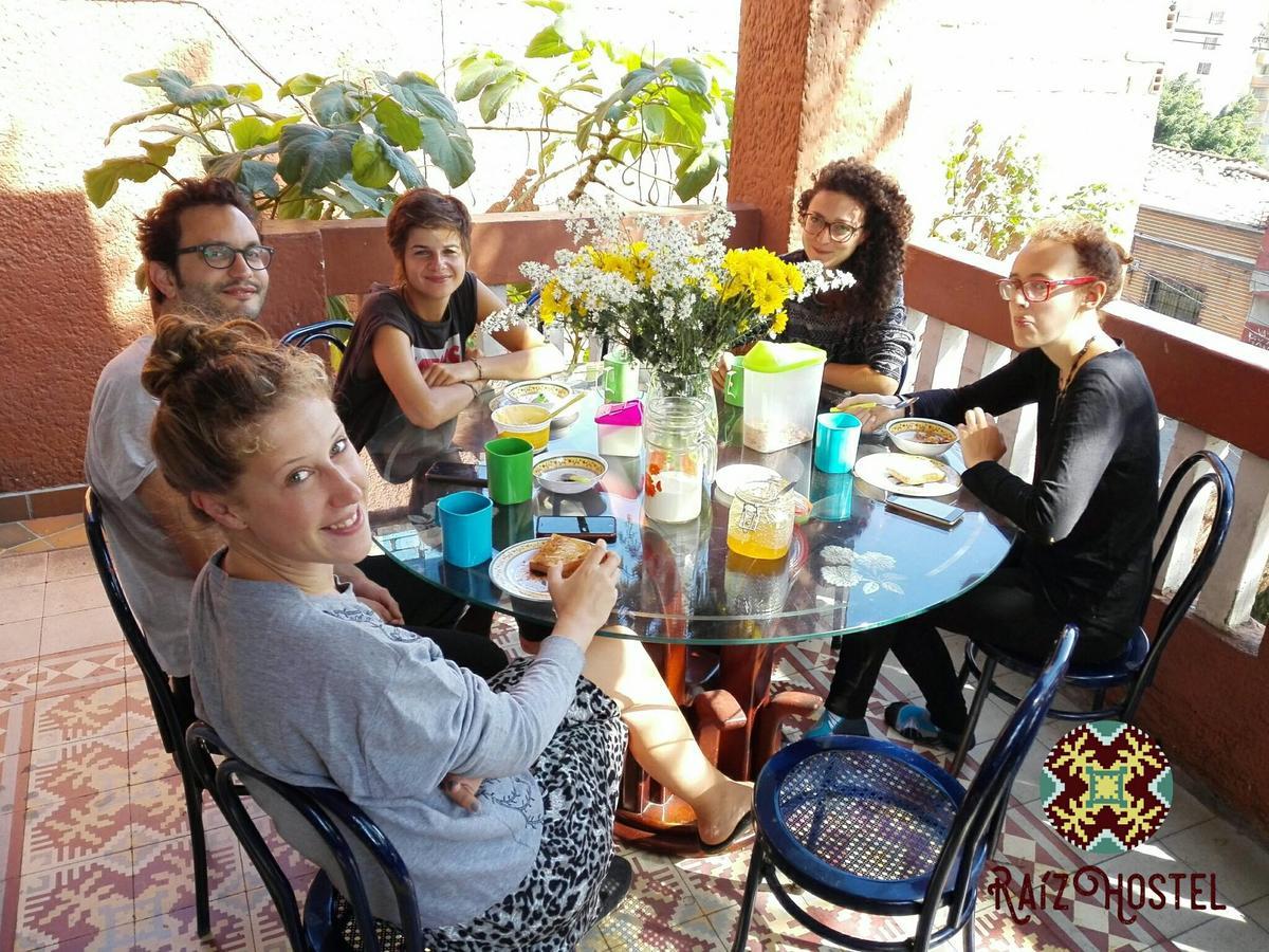מדיין Raiz Hostel מראה חיצוני תמונה
