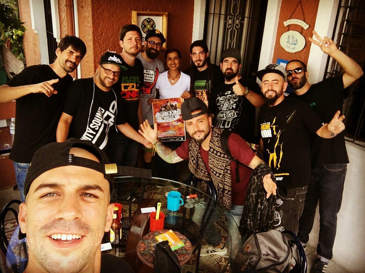 מדיין Raiz Hostel מראה חיצוני תמונה
