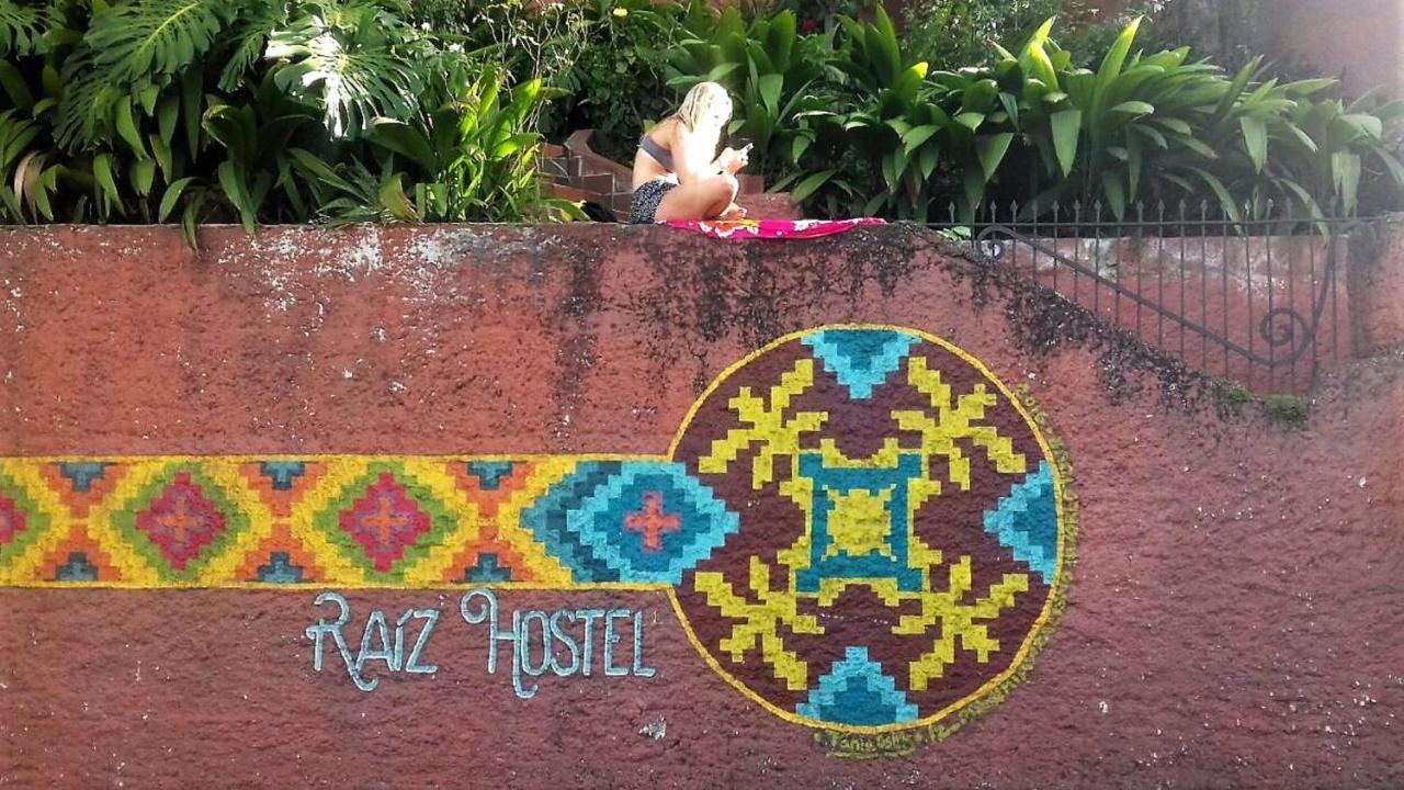 מדיין Raiz Hostel מראה חיצוני תמונה