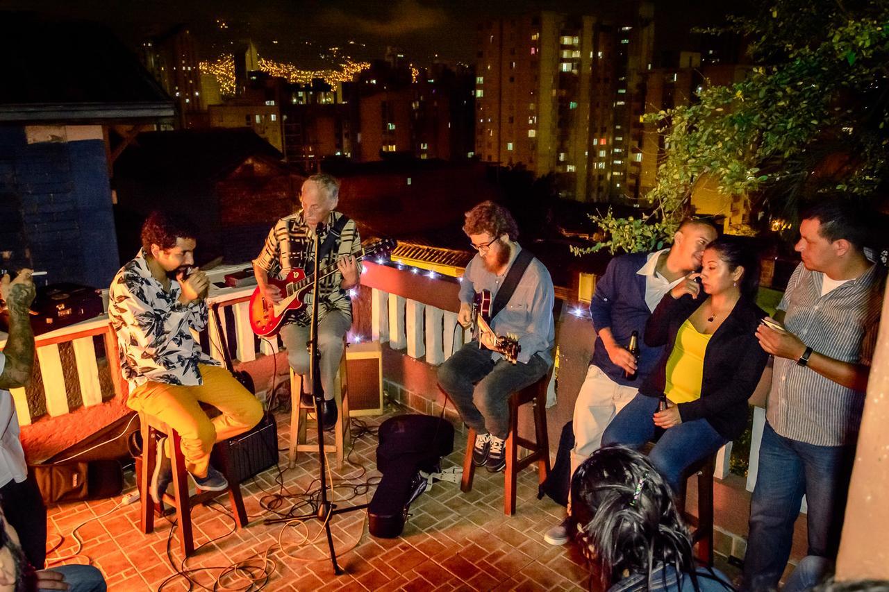 מדיין Raiz Hostel מראה חיצוני תמונה
